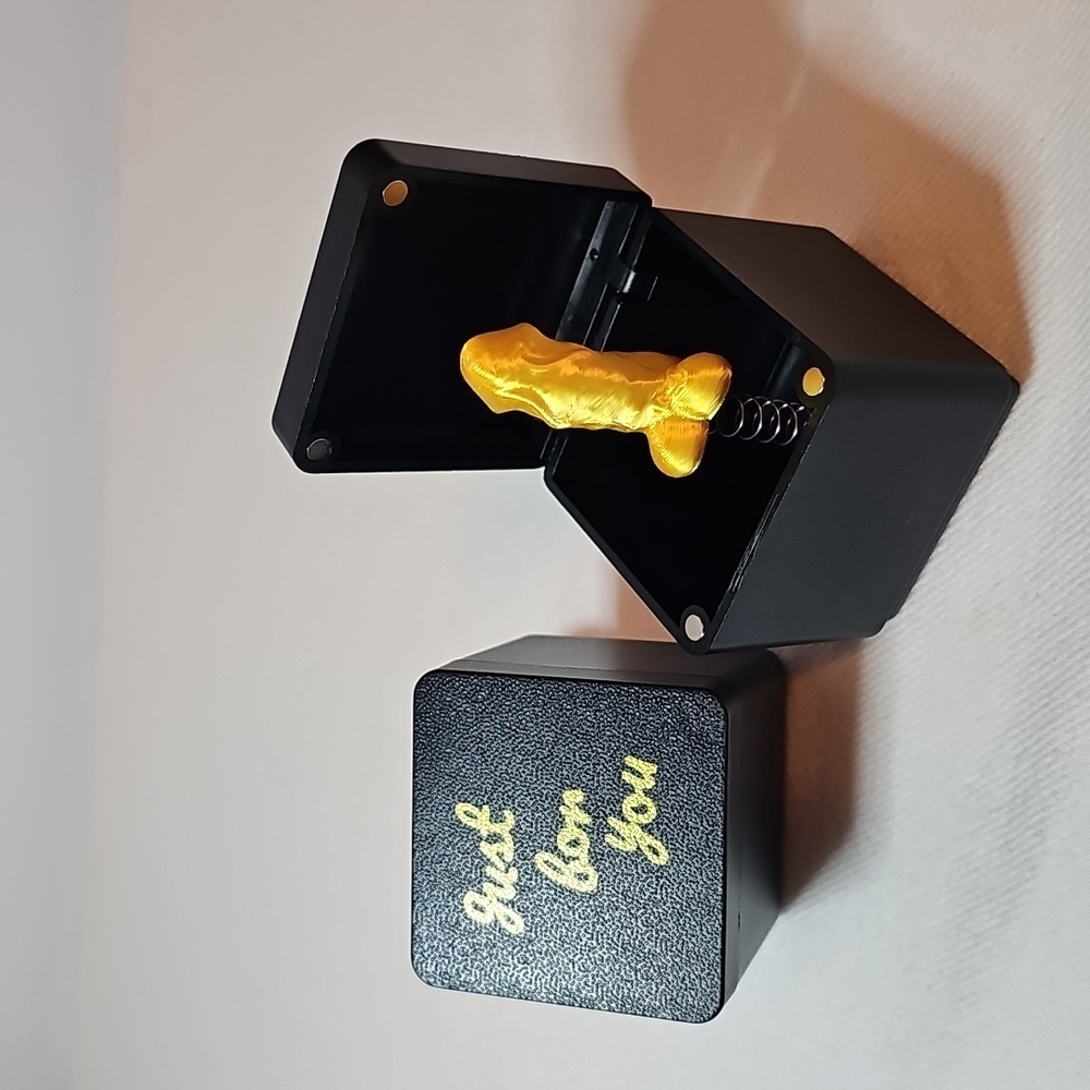 D in a box (1pcs) 🍆